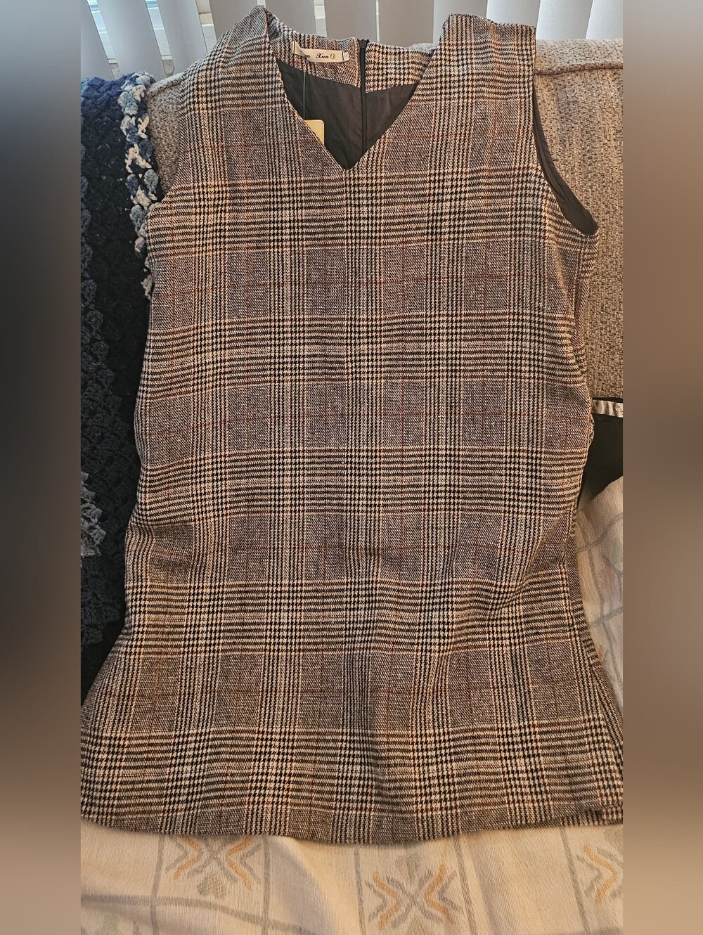 Plaid V-Neck Sleeveless Shift Dress - Brown & Black